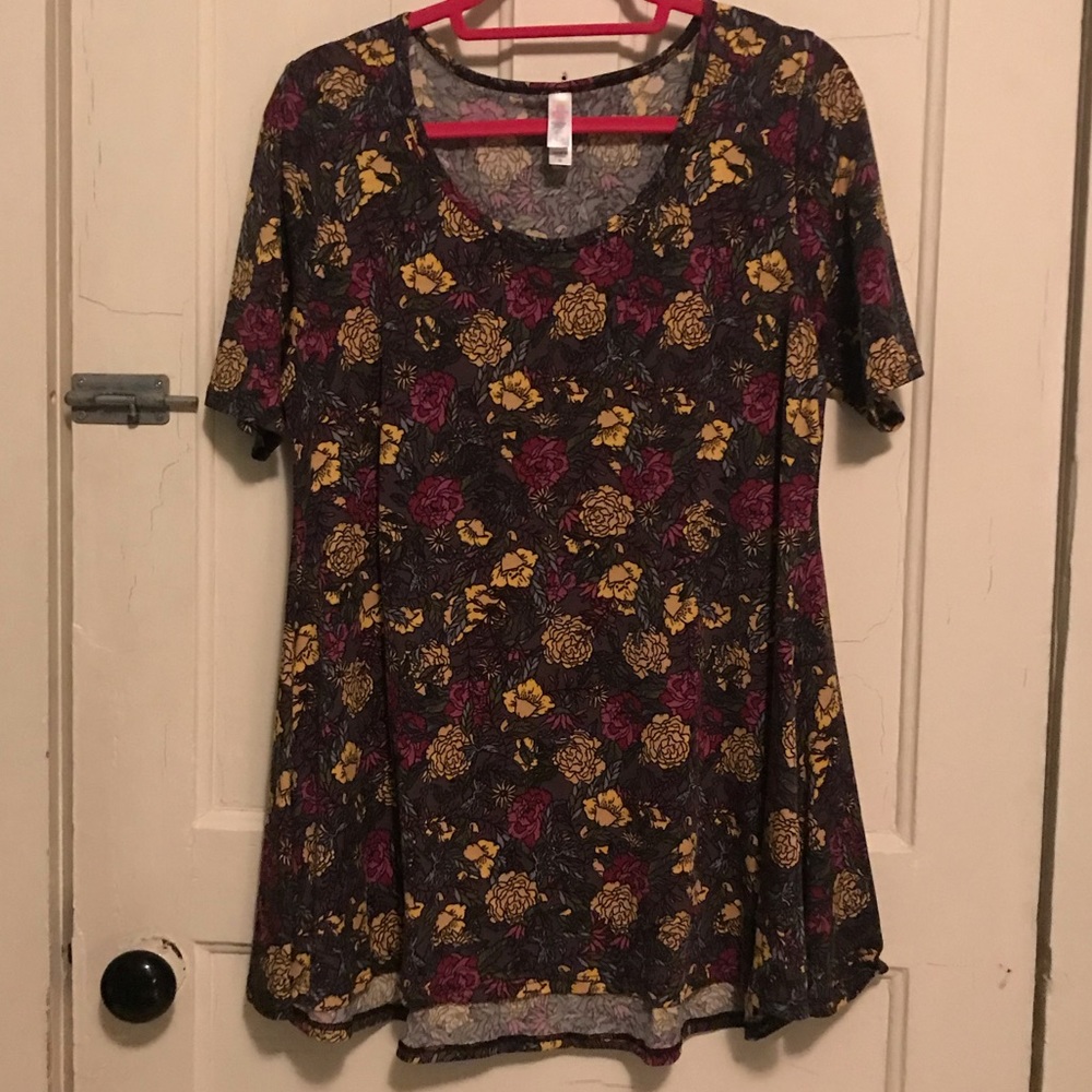 Floral Lularoe perfect tee medium